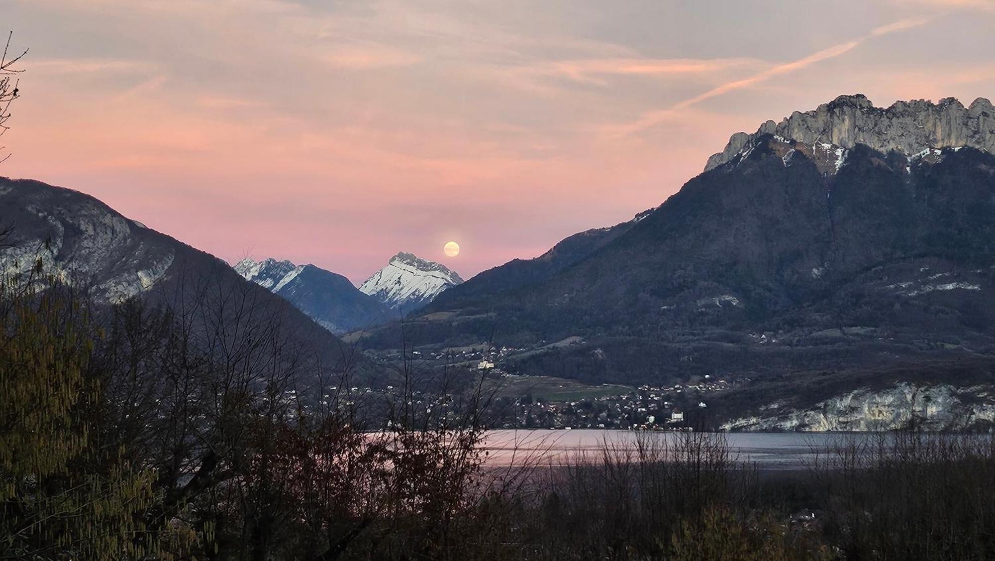 Le Cosy - Joliment Amenage - Vue Magnifique Apartment Sevrier