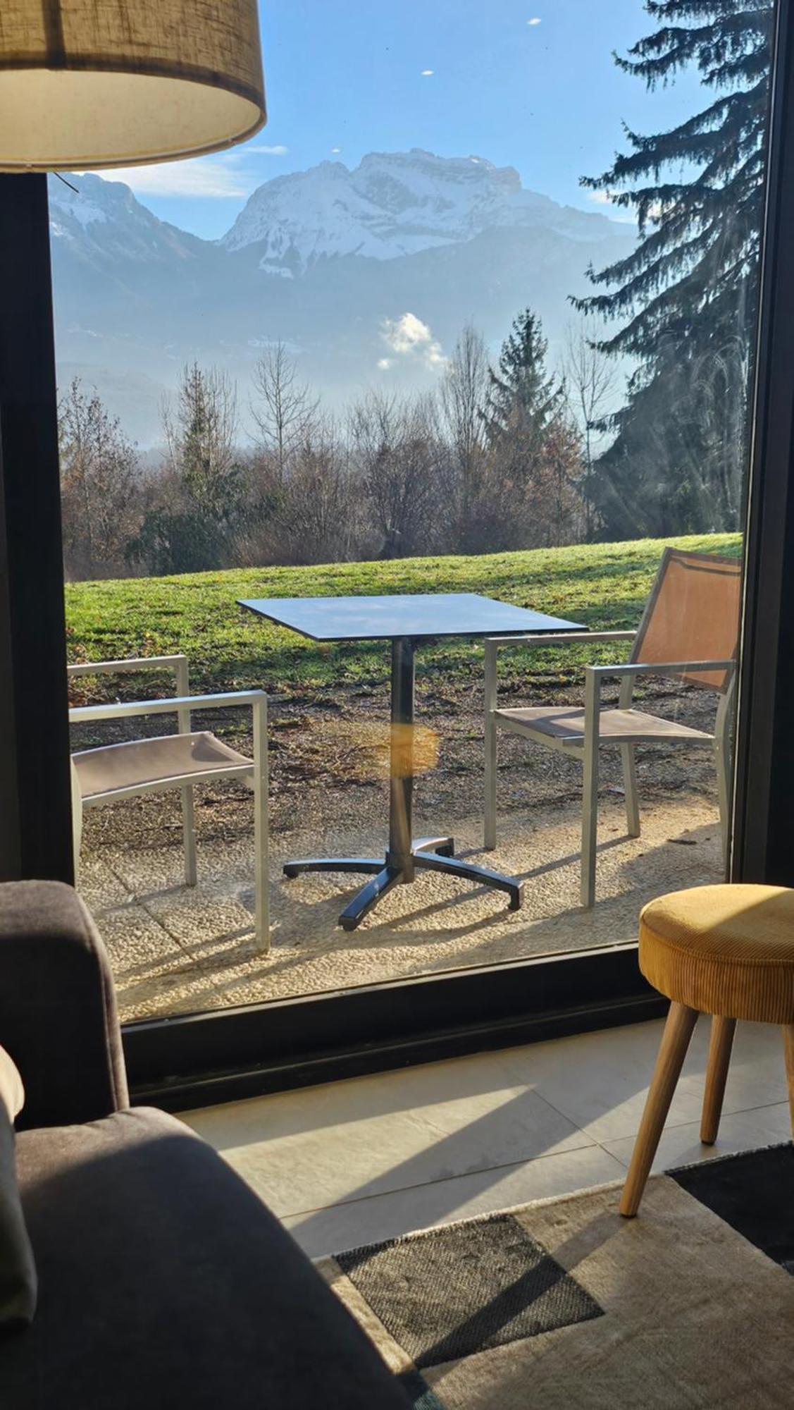 Le Cosy - Joliment Amenage - Vue Magnifique Apartment *
